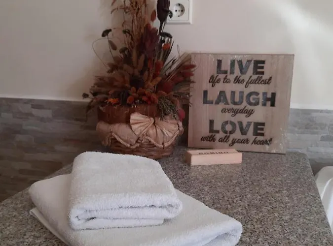 At Apartament Saloniki
